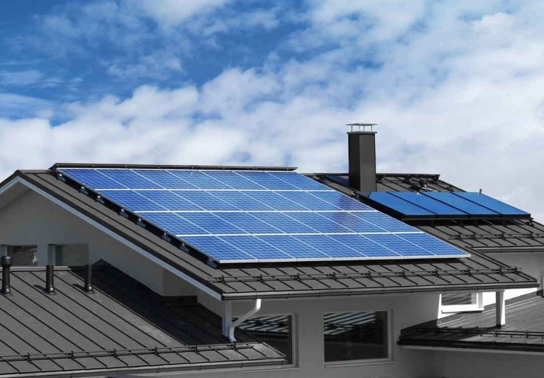 Stort hus med solcelleanlæg & tilbud på solceller